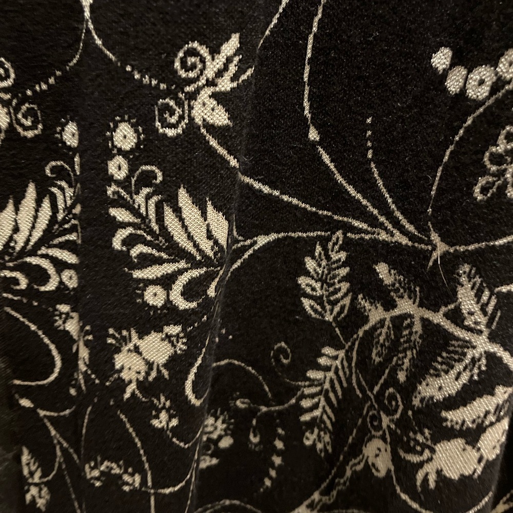 192. WOMENS CHARTER CLUB XL DETAIL SWEATER - Picture 5 of 6